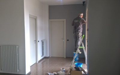 Rilaccatura portoncino in legno