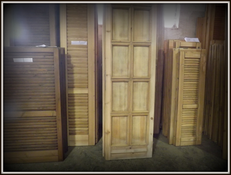 sostituzione zoccolo su persiana sverniciata prima del carteggio